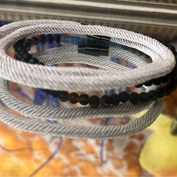 Minimalistic Bracelet set with Onyx and Emperor Blue - Picture 2 of 10